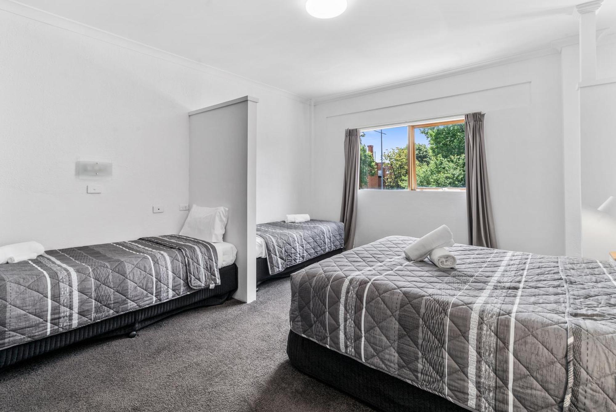 Commodore Motor Inn Albury Esterno foto
