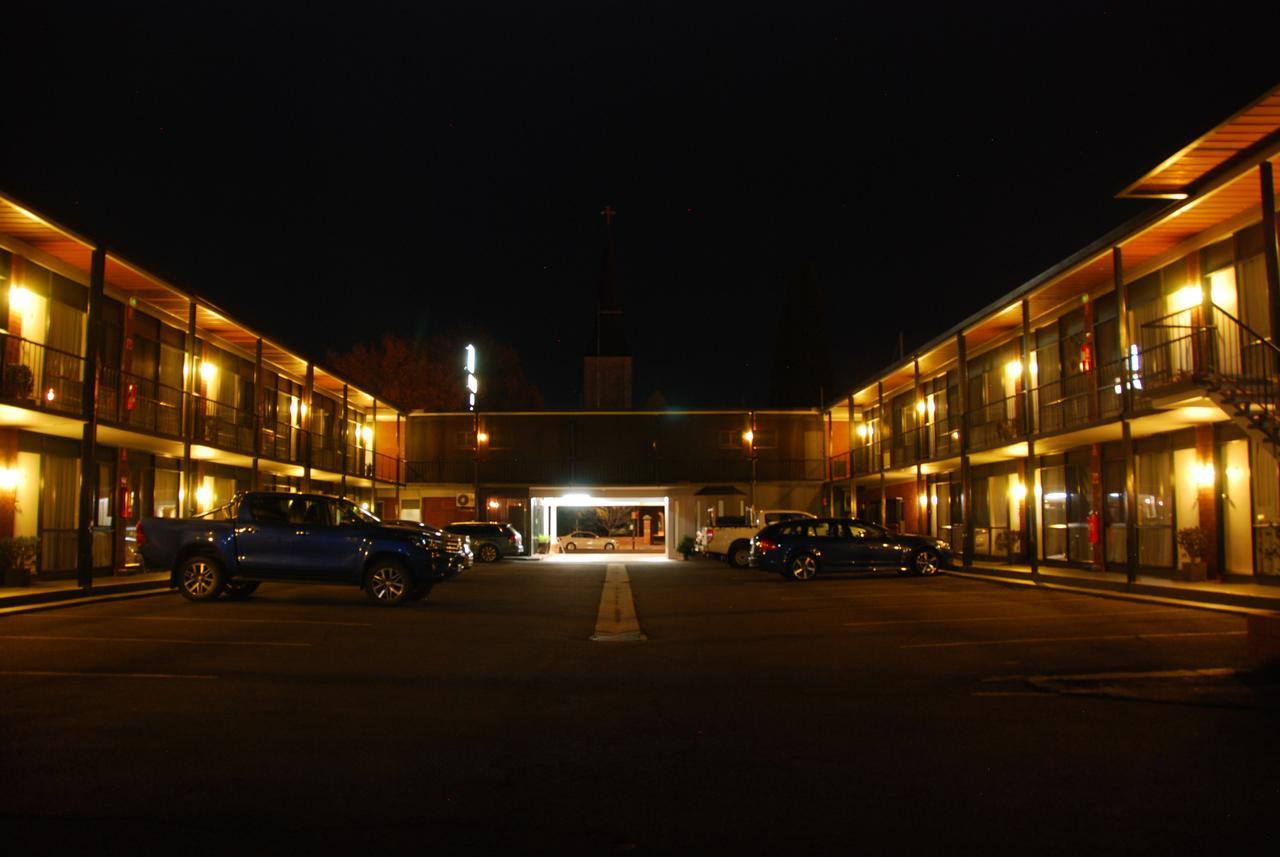 Commodore Motor Inn Albury Esterno foto